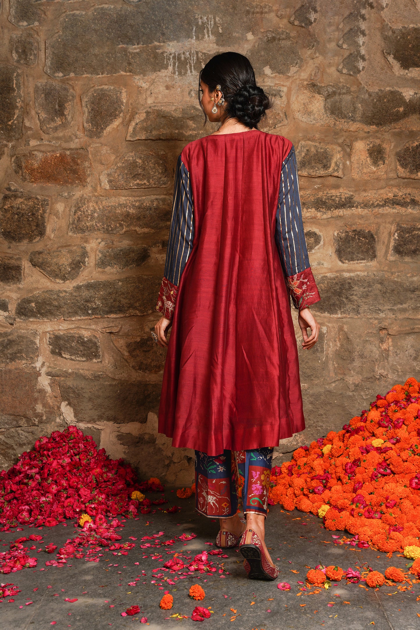 Aafreen- majestic maroon anghrakha kurti set