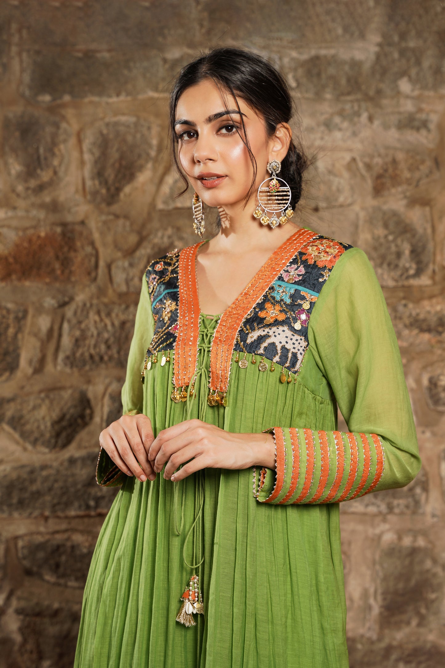 Saanjh- Fern green  embroidered kurti set