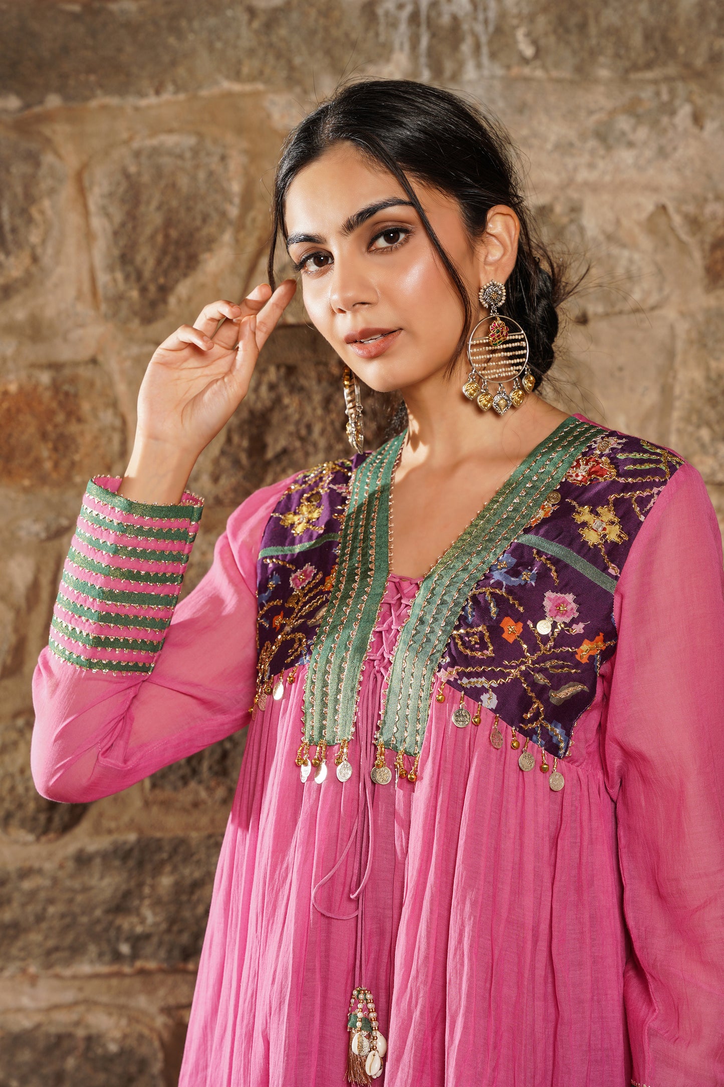 Saanjh-  Pink crush embroidered kurti set