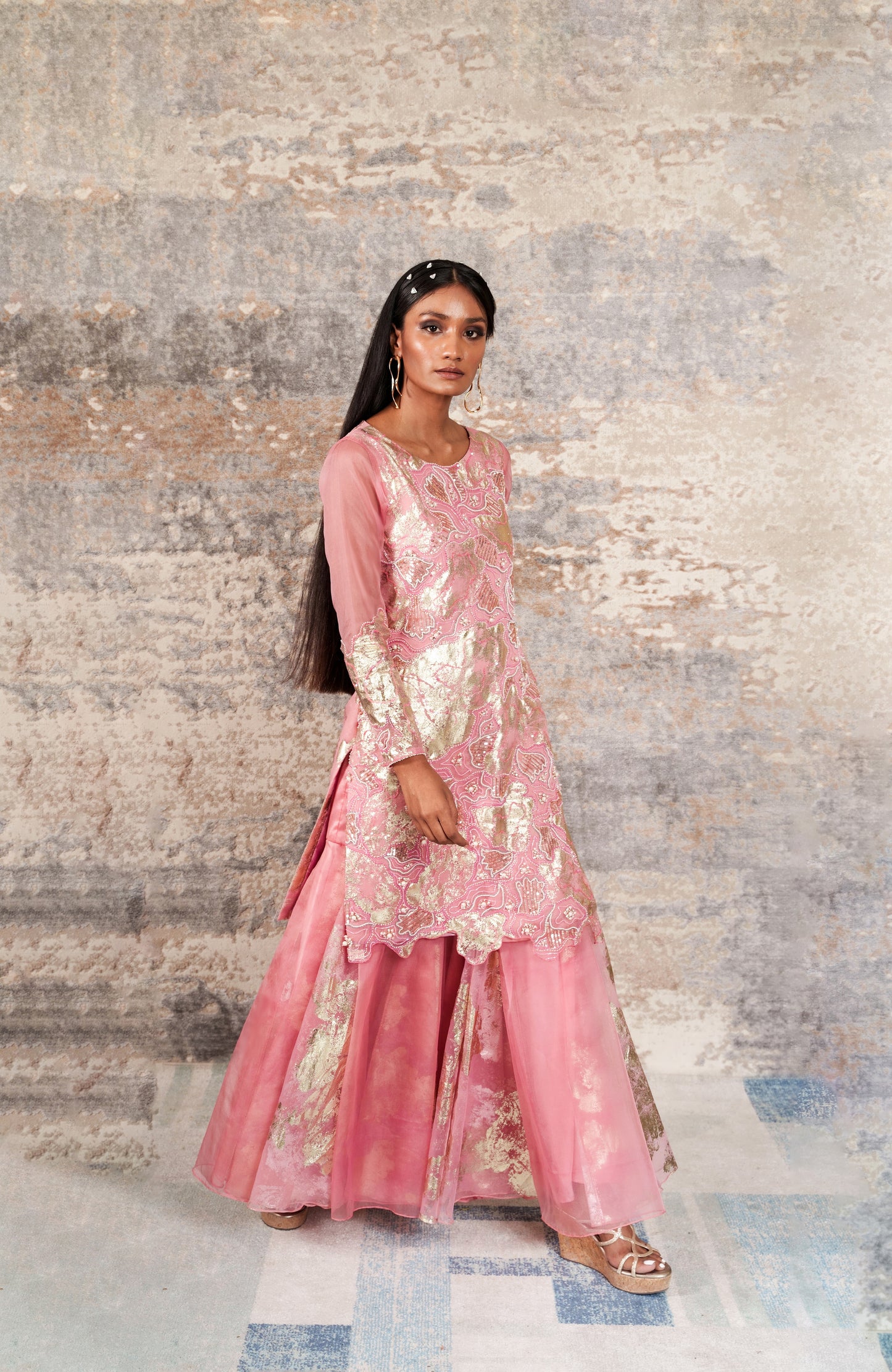 Déjouer-charm pink kurta set