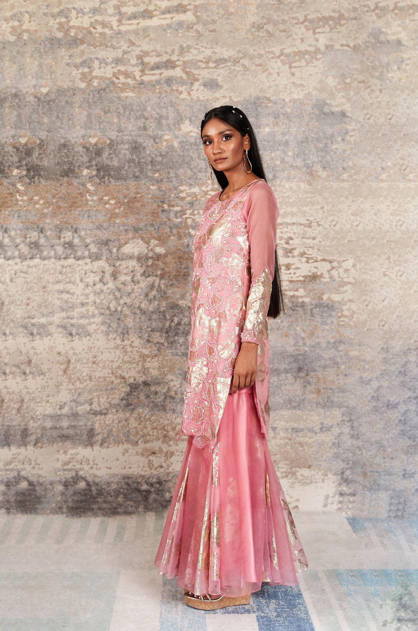 Déjouer-charm pink kurta set