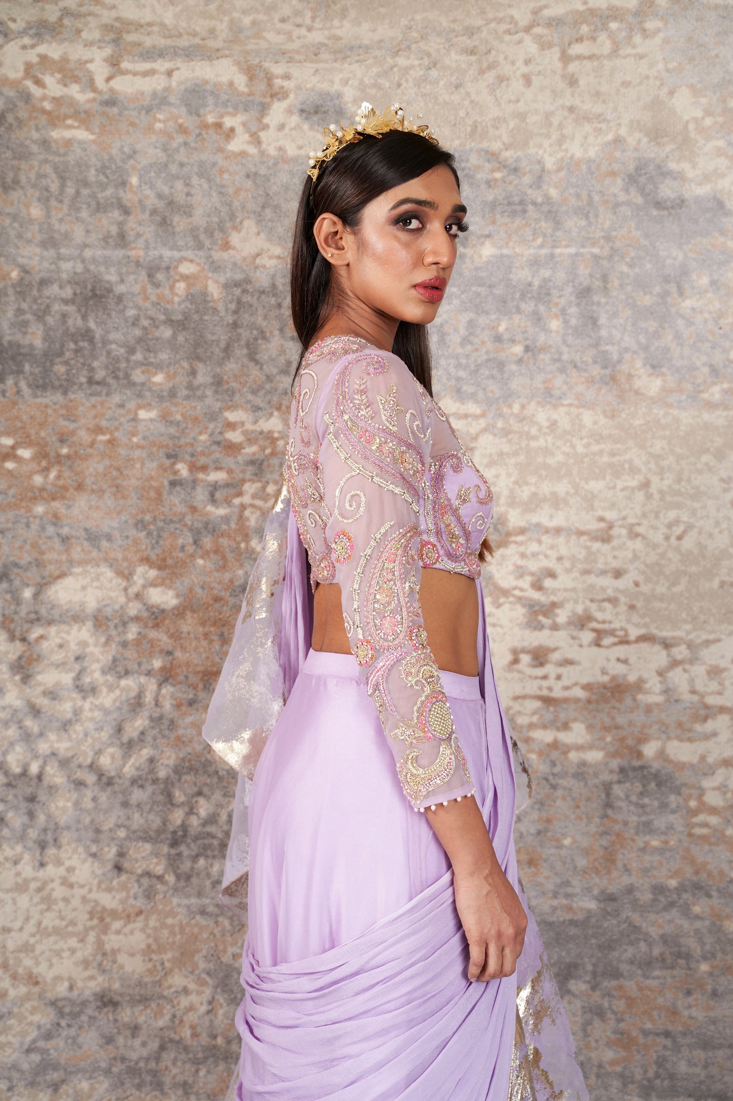 Déjouer-Nakshatra lilac foil print pre - draped saree