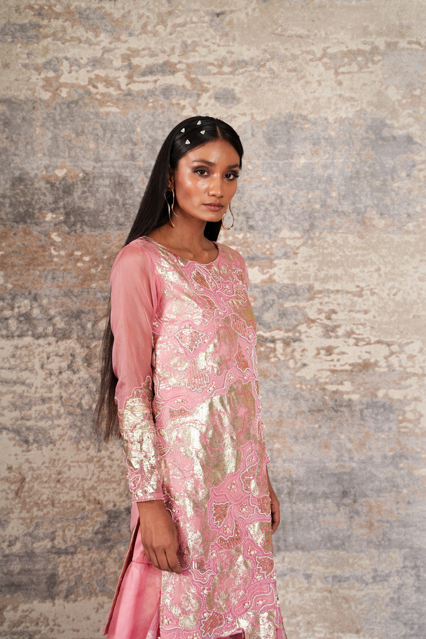 Déjouer-charm pink kurta set